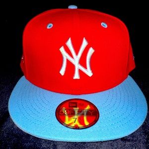 New Era New York Yankees World Series MLB baseball cap. New with tags, size7 3/4